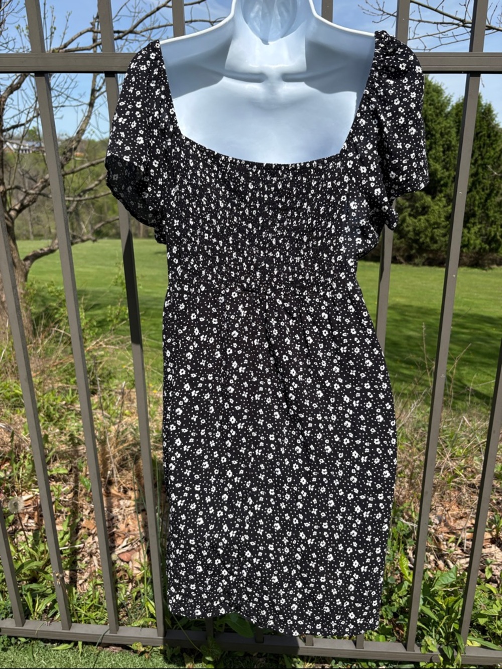 American Eagle Black and White Floral Mini Sundress Size XL - Picture 5 of 8